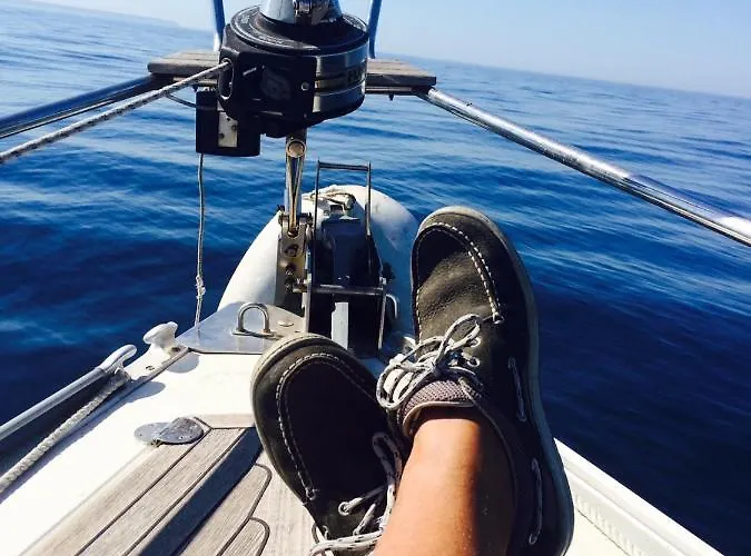 Veleiro Oceanico De 12 M Båthotell