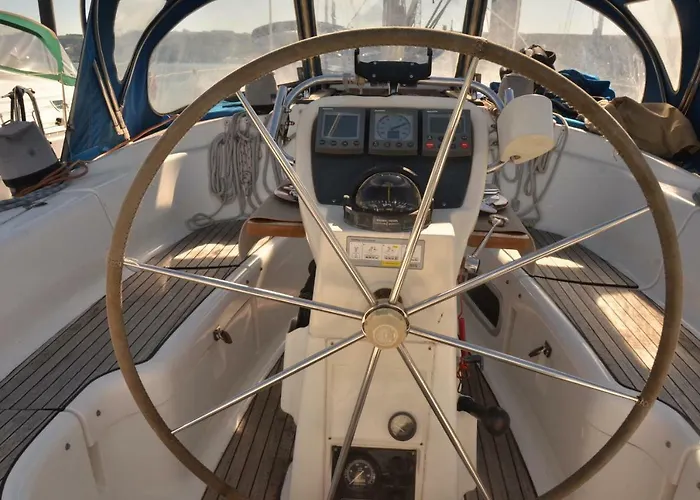 Veleiro Oceanico De 12 M Båthotell *