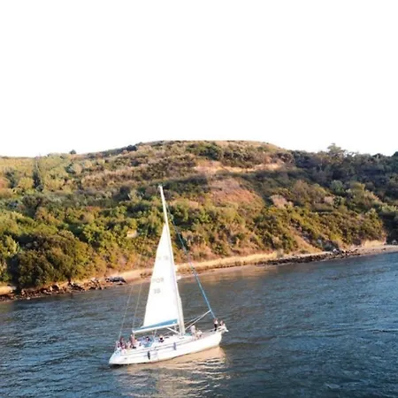 Veleiro Oceanico De 12 M ספינת מלון ליסבון